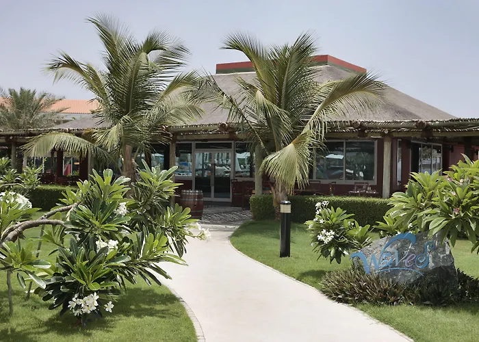 Fujairah Rotana Resort & Spa - Al Aqah Beach